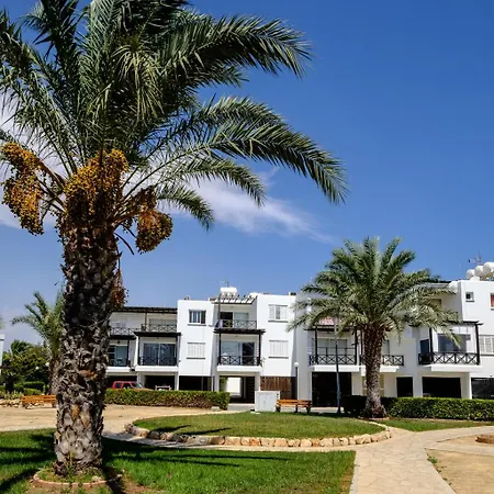 Yiallos Village